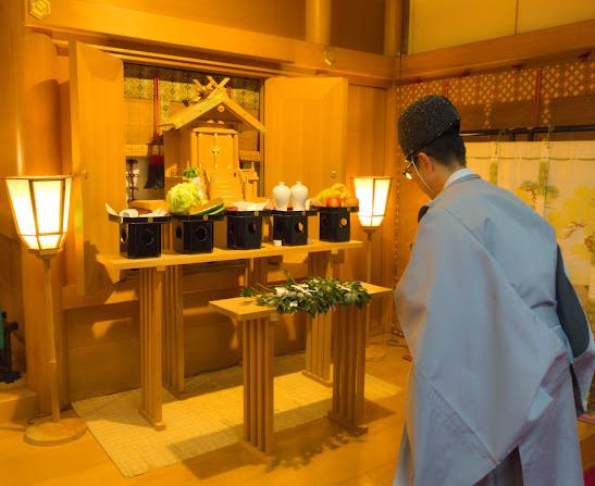 出雲大社東京分祠の祖霊社で営まれる霊祭（みたままつり）